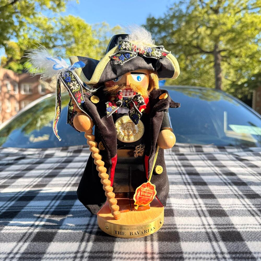 Steinbach 12" Chubby The Bavarian German Wooden Nutcracker World Costume Tag